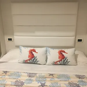 Noi Due 3*, Rimini Italia